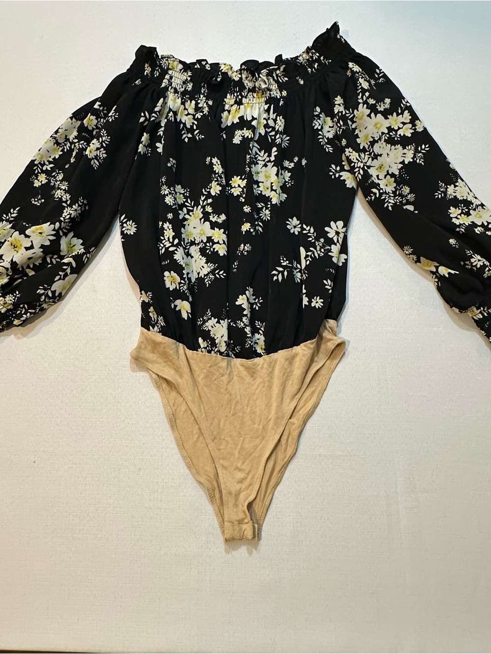 WAYF Black Floral Off Shoulder Smocked Bodysuit Small